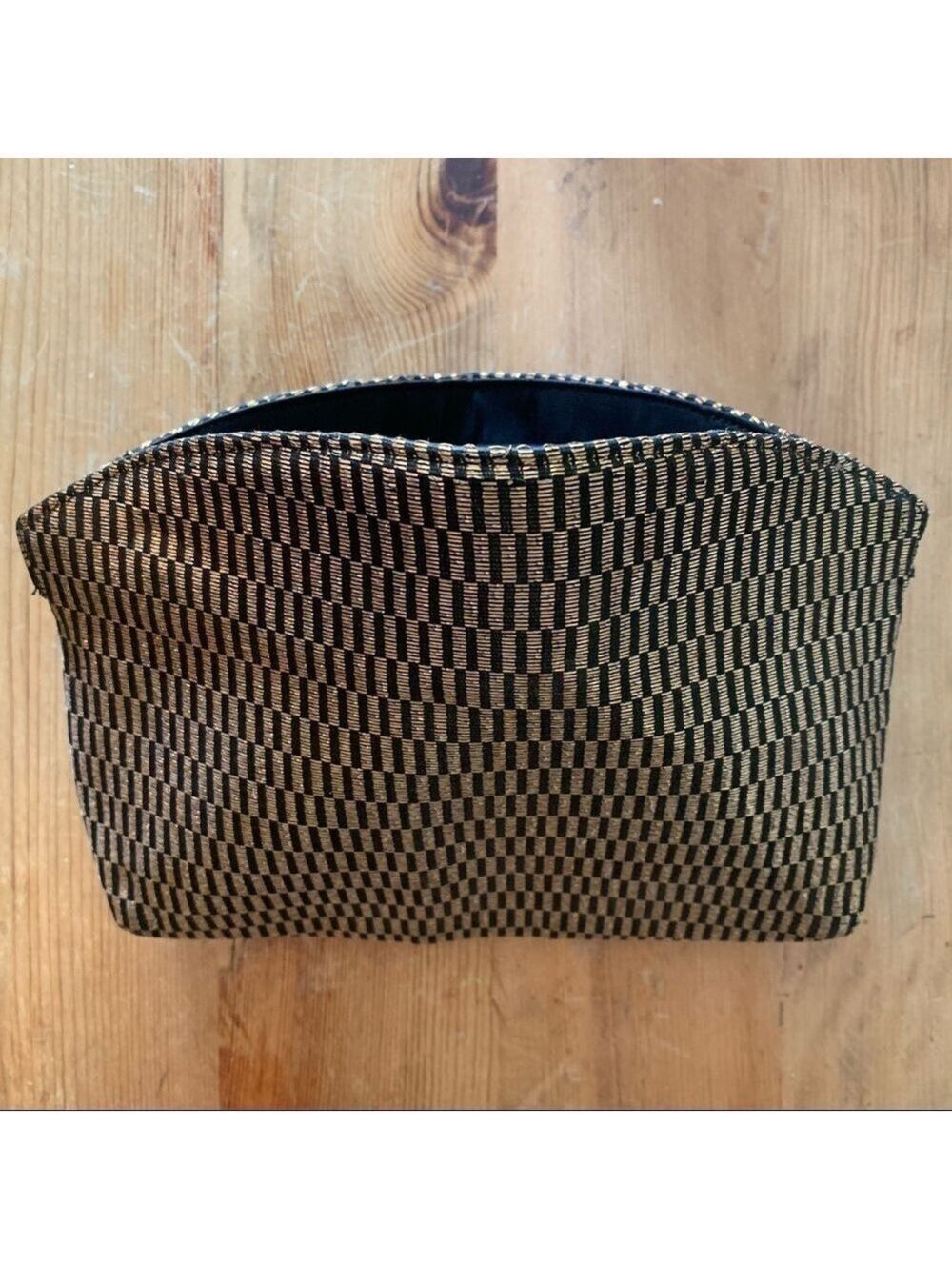 𝅺EUC Vintage Margaret Smith Gardiner Maine 1960’s black gold Clutch Purse Rare!